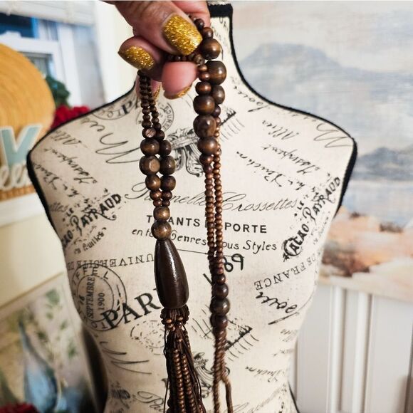 New Wood Beaded Tassel Detail Lightweight Statement Necklace. 24" - Picture 12 of 15
